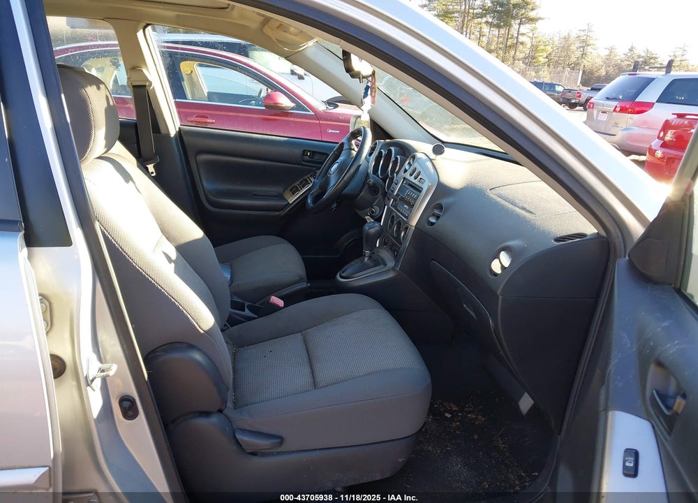 2008 PONTIAC VIBE VIN: 5Y2SL65818Z411304