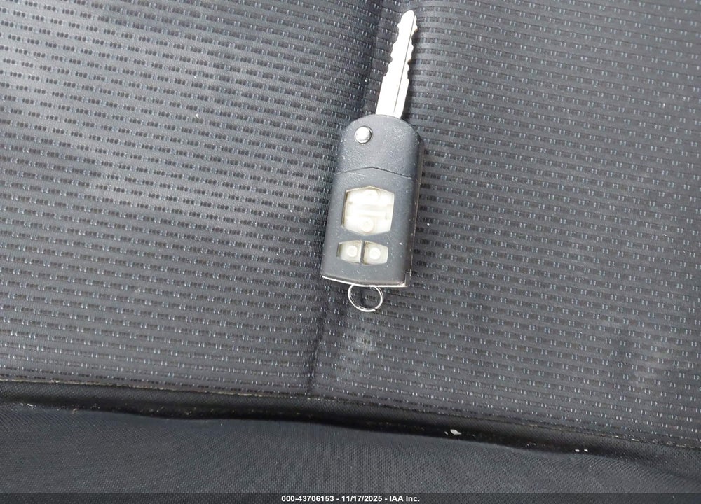 2010 MAZDA 3 I TOURING VIN: JM1BL1SG3A1284123