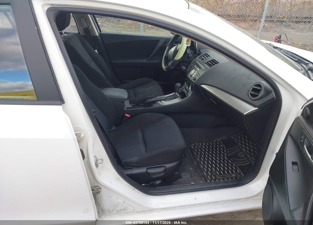 2010 MAZDA 3 I TOURING VIN: JM1BL1SG3A1284123