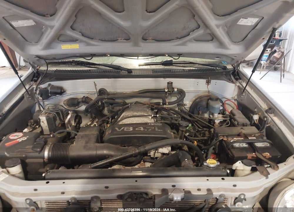 2001 TOYOTA SEQUOIA LIMITED V8 VIN: 5TDBT48A21S004330