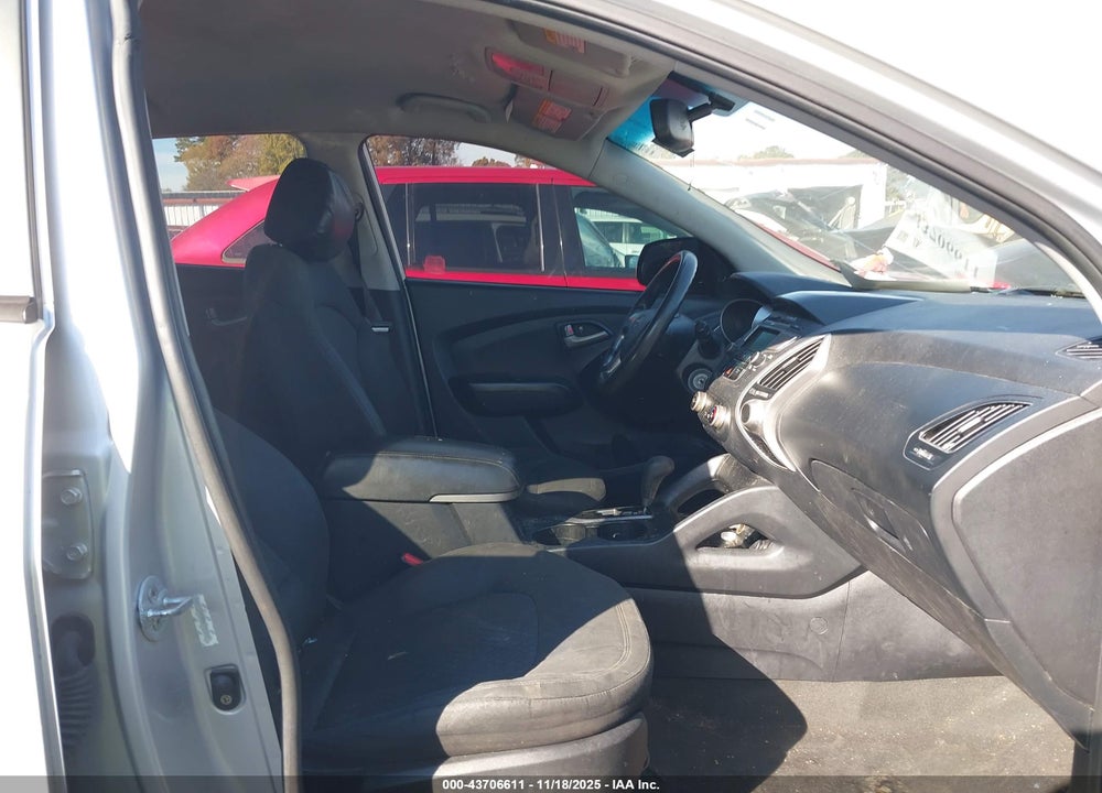 2012 HYUNDAI TUCSON GL VIN: KM8JT3ABXCU391342
