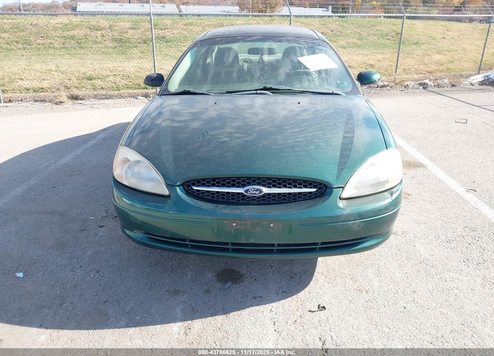 2000 FORD TAURUS SE VIN: 1FAFP53U9YA251872