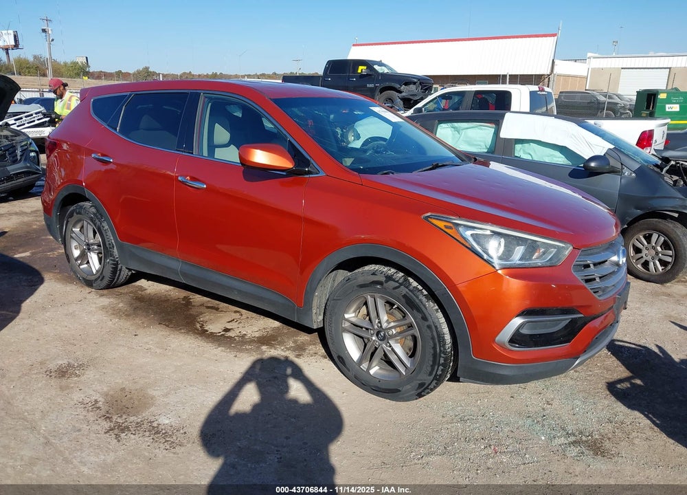 2017 HYUNDAI SANTA FE SPORT 2.4L VIN: 5XYZTDLB3HG452100