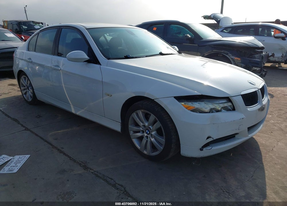2008 BMW 328I VIN: WBAVA33508K053581