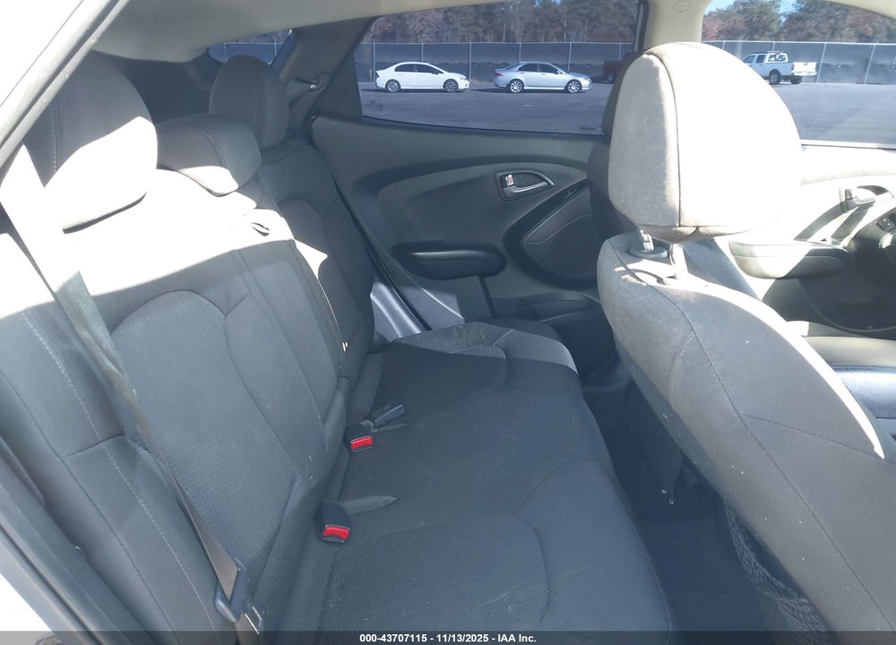2014 HYUNDAI TUCSON GLS VIN: KM8JT3AF7EU844581