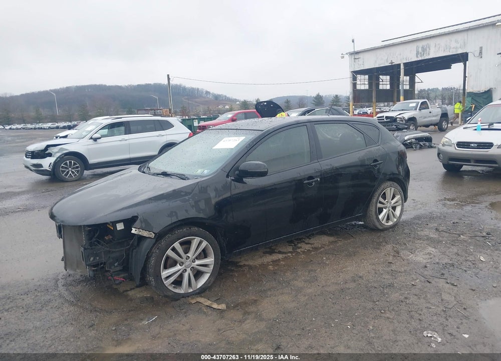 2011 KIA FORTE VIN: KNAFW5A36B5412666