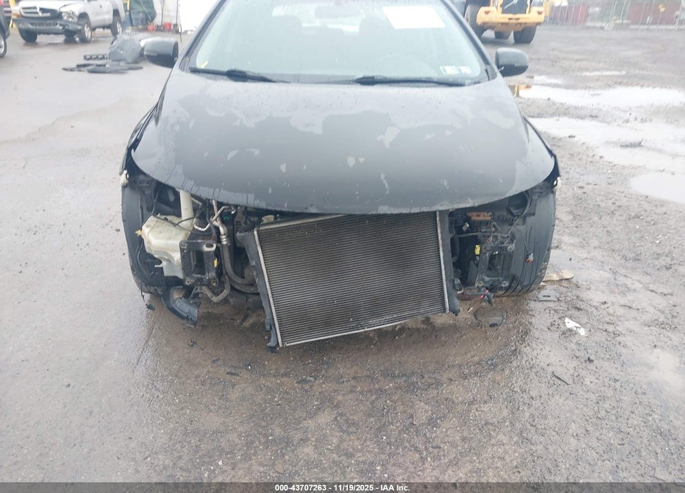 2011 KIA FORTE VIN: KNAFW5A36B5412666
