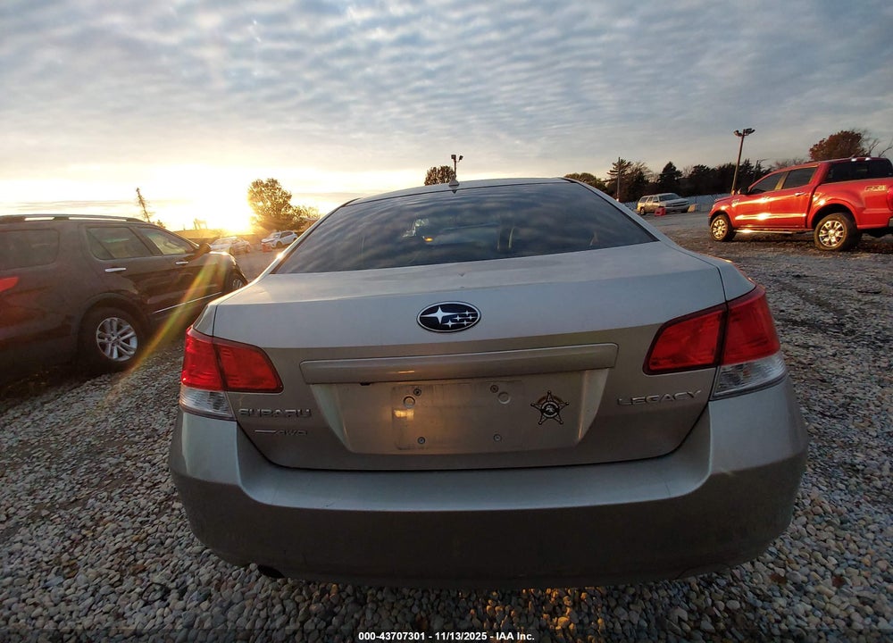 2014 SUBARU LEGACY 2.5I LIMITED VIN: 4S3BMCL65E3019602
