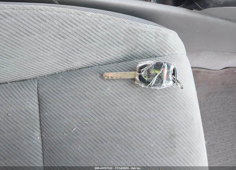 2011 HONDA CIVIC VIN: 2HGFA1F59BH306307