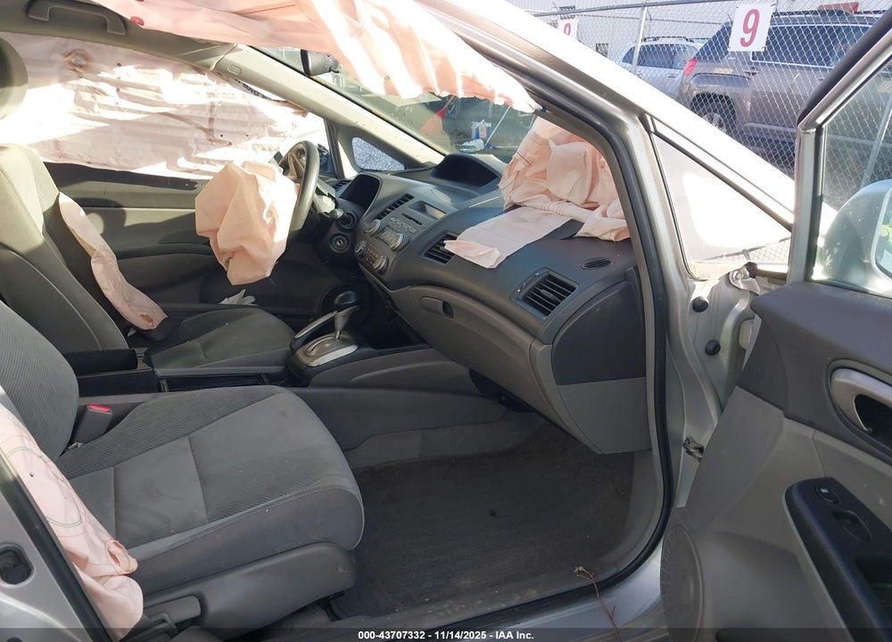 2011 HONDA CIVIC VIN: 2HGFA1F59BH306307