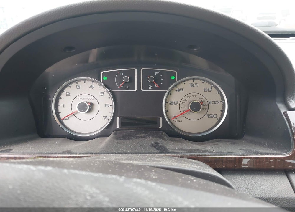 2008 FORD TAURUS VIN: 1FAHP25W28G113528