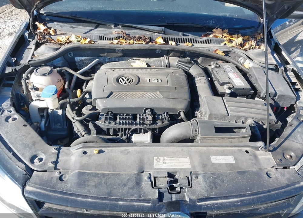 2018 VOLKSWAGEN JETTA VIN: 3VWD17AJ5JM218896