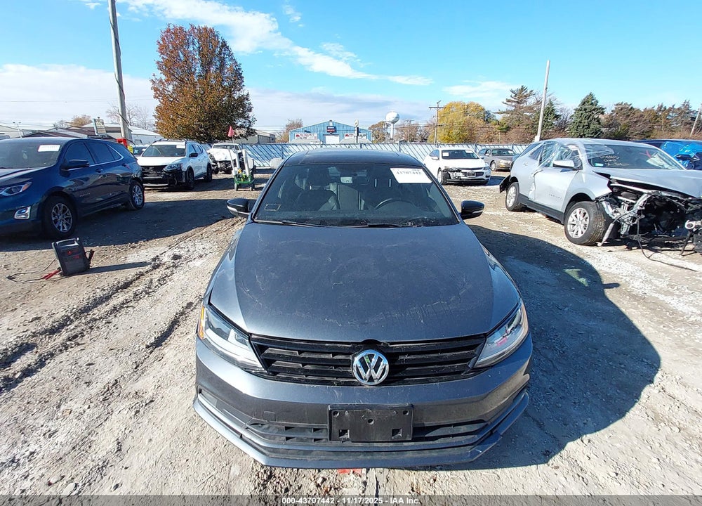 2018 VOLKSWAGEN JETTA VIN: 3VWD17AJ5JM218896