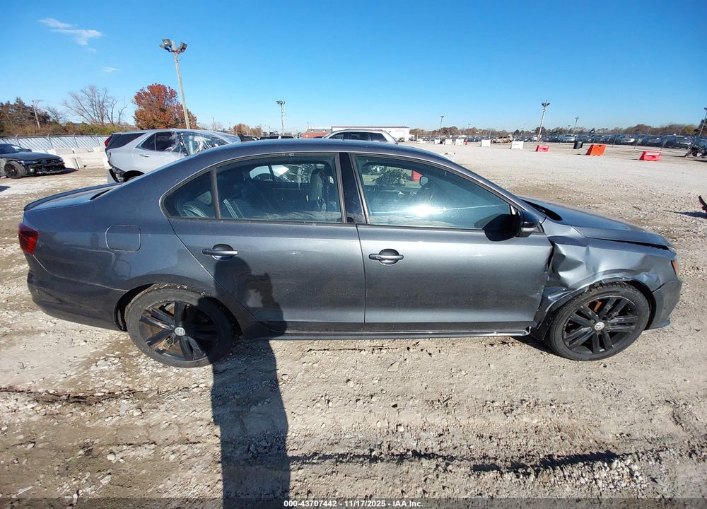 2018 VOLKSWAGEN JETTA VIN: 3VWD17AJ5JM218896