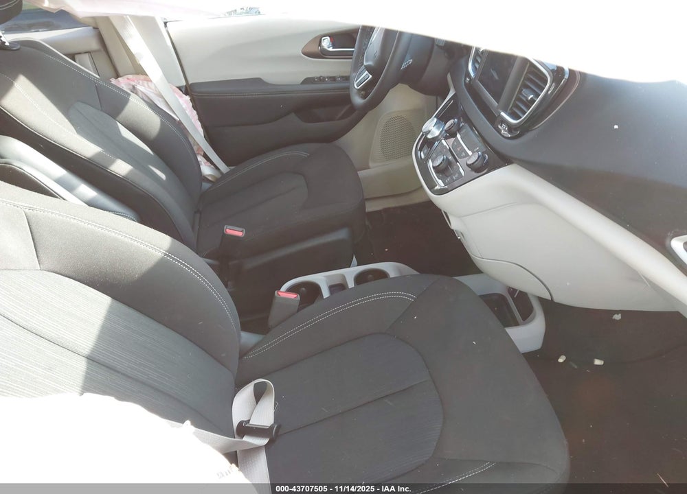 2024 CHRYSLER VOYAGER LX VIN: 2C4RC1CG1RR188821