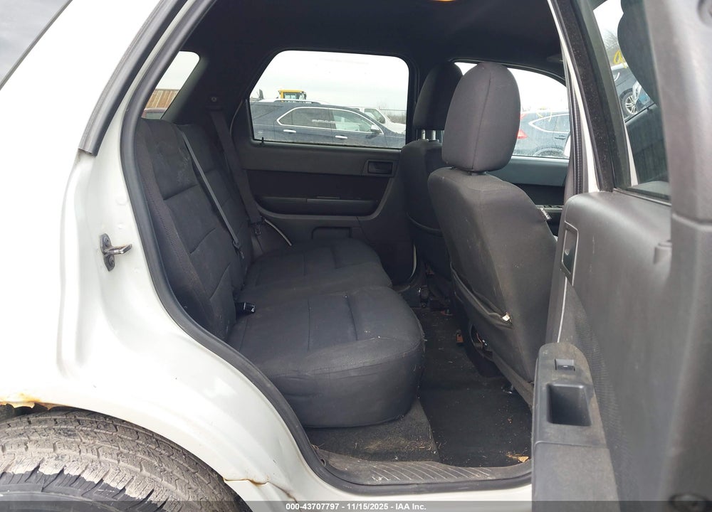 2009 FORD ESCAPE VIN: 1FMCU93G69KB61657