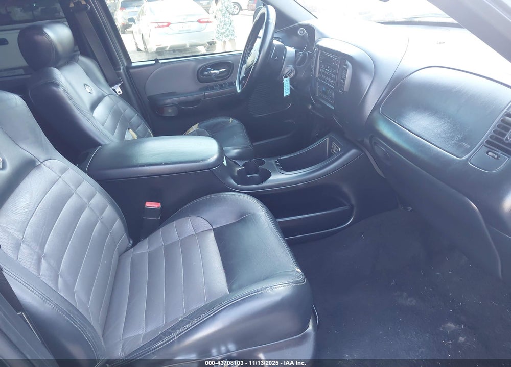 2002 FORD F-150 HARLEY-DAVIDSON VIN: 1FTRW07372KC23567