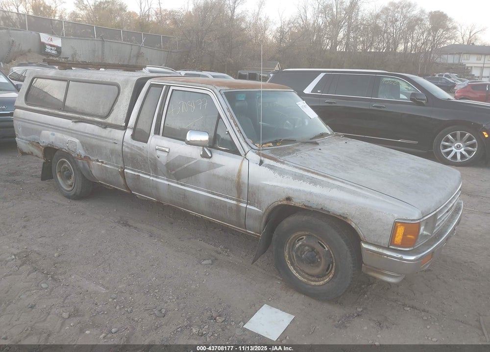 1988 TOYOTA PICKUP XTRACAB RN70 DLX VIN: JT4RN70DXJ0051625