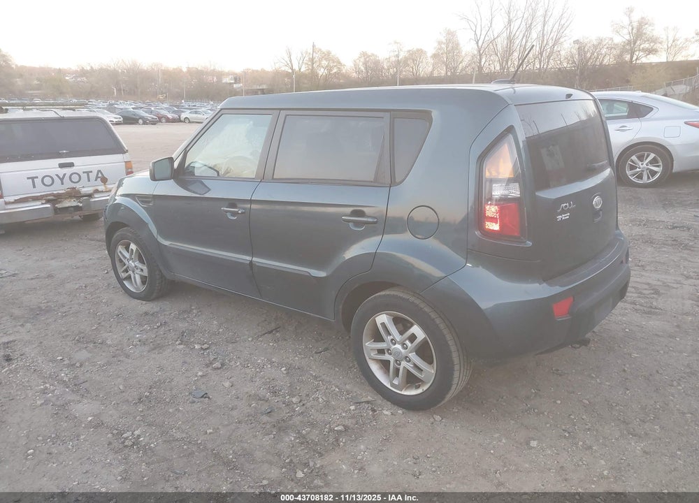 2011 KIA SOUL VIN: KNDJT2A23B7228527