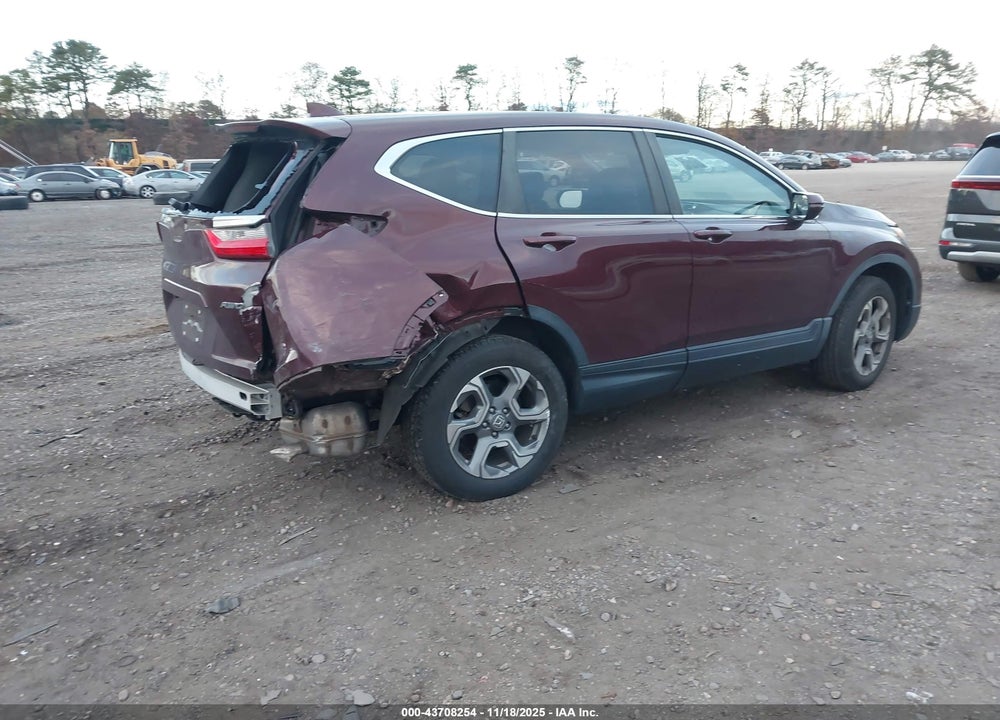 2018 HONDA CR-V VIN: 7FARW2H81JE070559