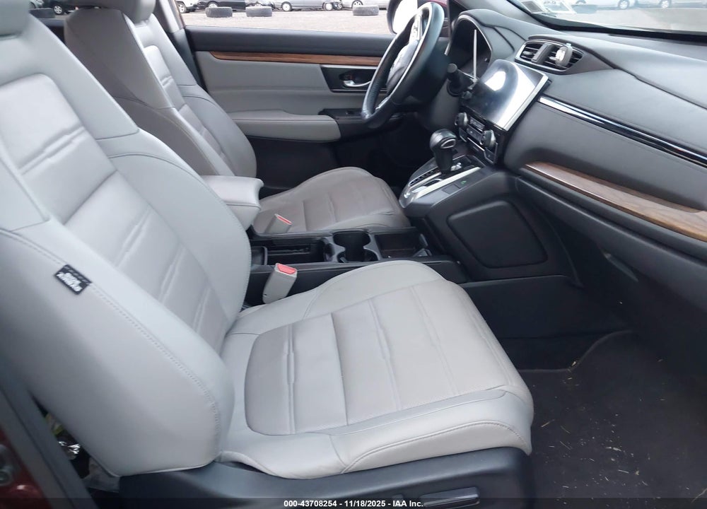 2018 HONDA CR-V VIN: 7FARW2H81JE070559