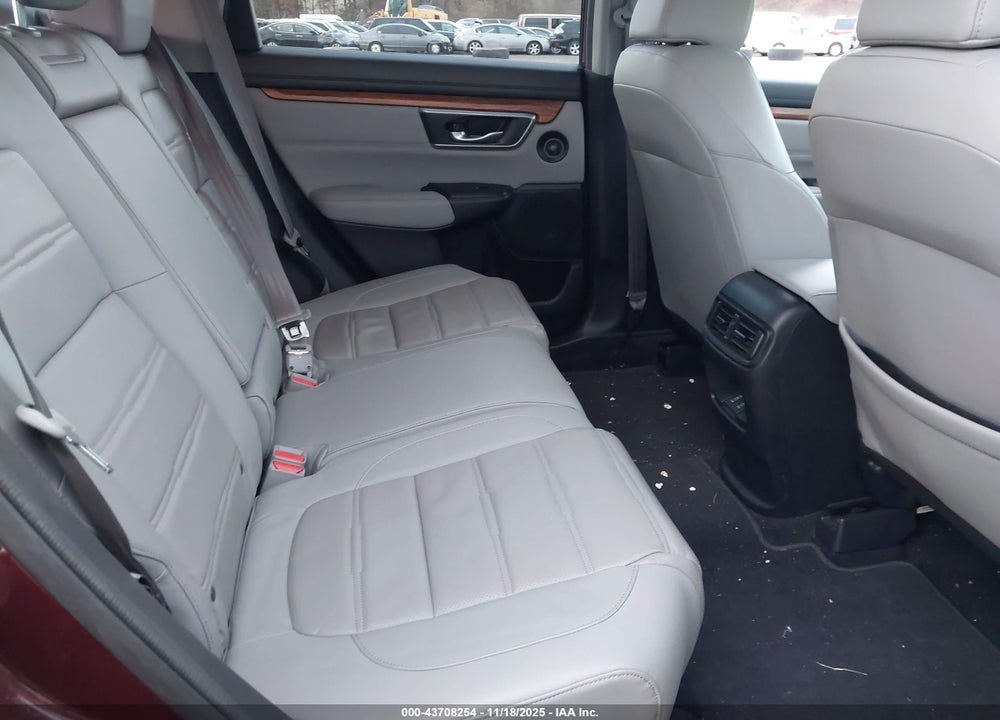 2018 HONDA CR-V VIN: 7FARW2H81JE070559