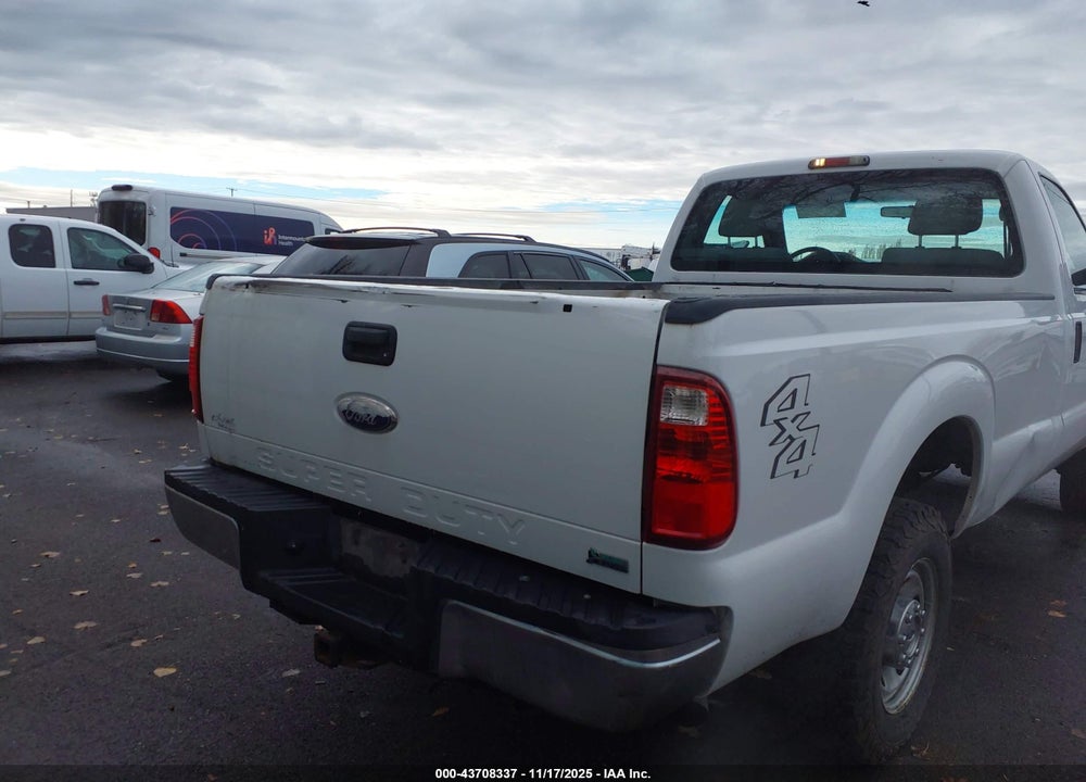 2011 FORD F-250 VIN: 1FTBF2B66BED08252