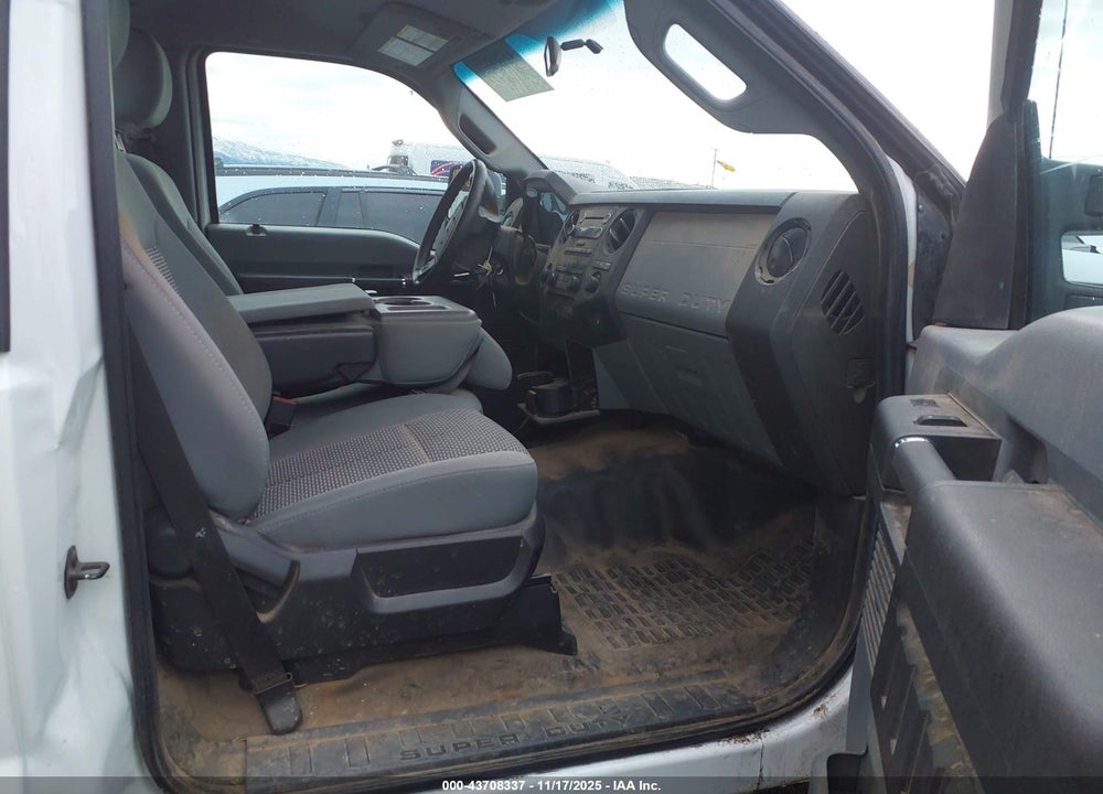 2011 FORD F-250 VIN: 1FTBF2B66BED08252