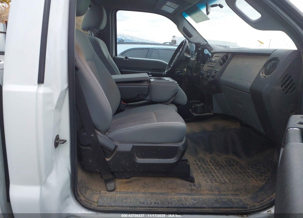 2011 FORD F-250 VIN: 1FTBF2B66BED08252