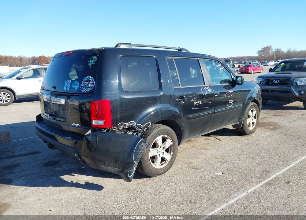 2011 HONDA PILOT EX-L VIN: 5FNYF4H5XBB073793