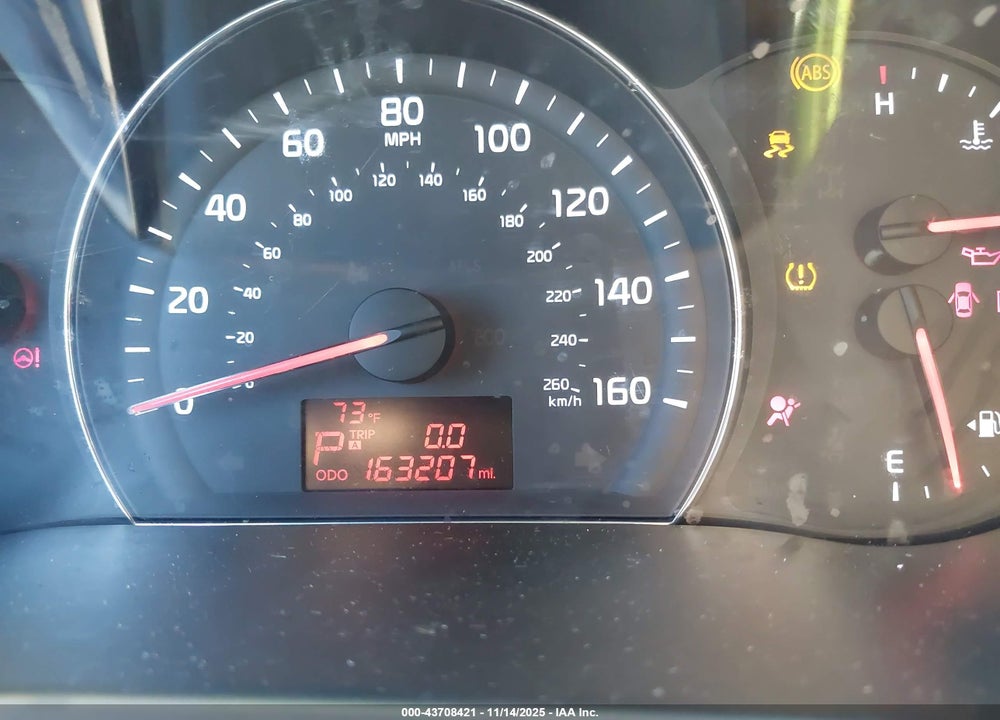 2015 KIA SORENTO LX VIN: 5XYKT4A68FG592924