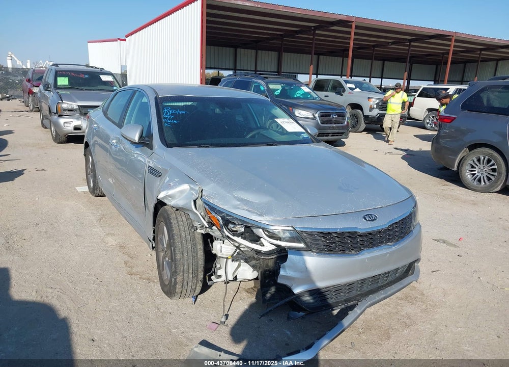2020 KIA OPTIMA LX VIN: 5XXGT4L34LG393751