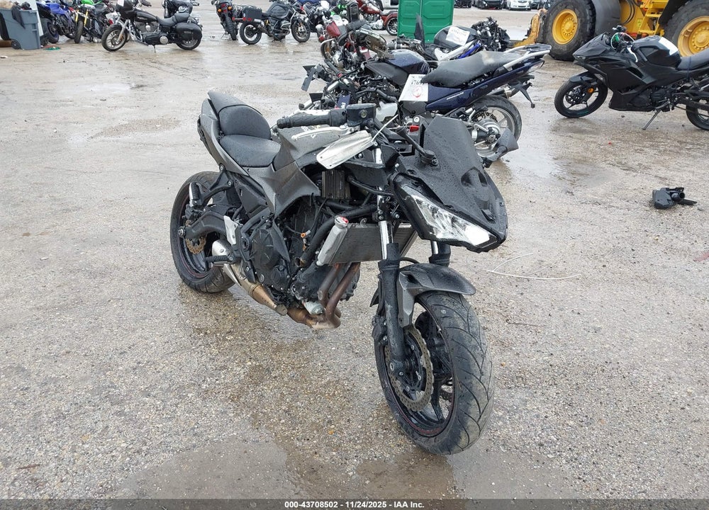 2022 KAWASAKI EX650 N VIN: ML5EXEN13NDA73425