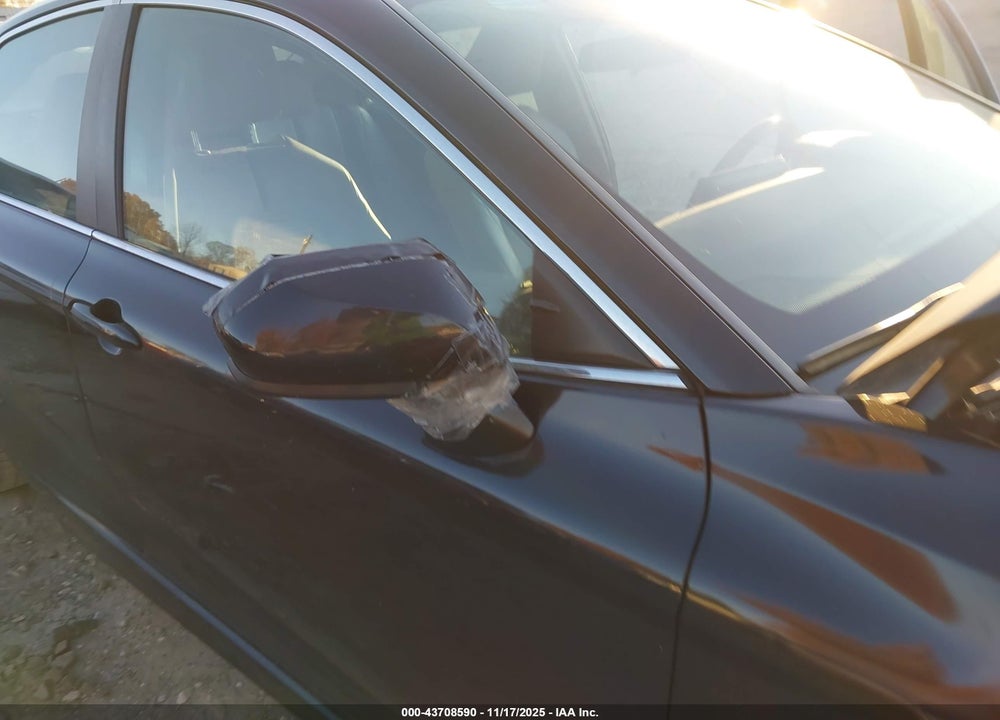 2021 TOYOTA CAMRY SE VIN: 4T1G11AKXMU423499