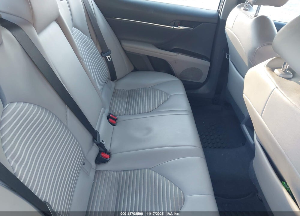 2021 TOYOTA CAMRY SE VIN: 4T1G11AKXMU423499