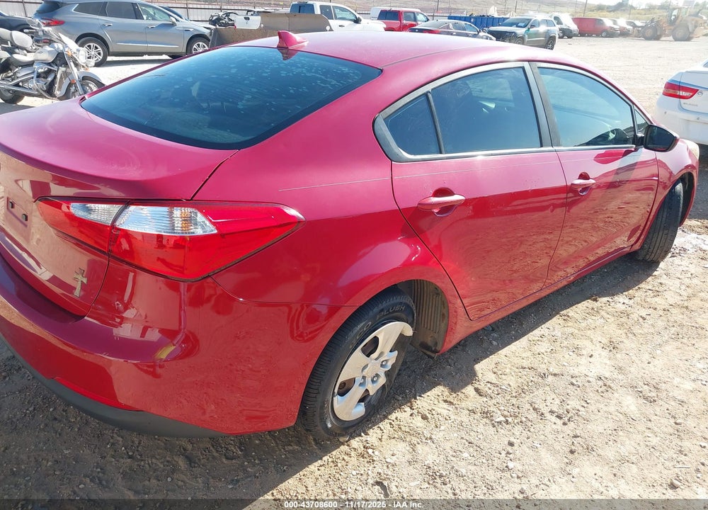 2016 KIA FORTE LX VIN: KNAFK4A66G5610039