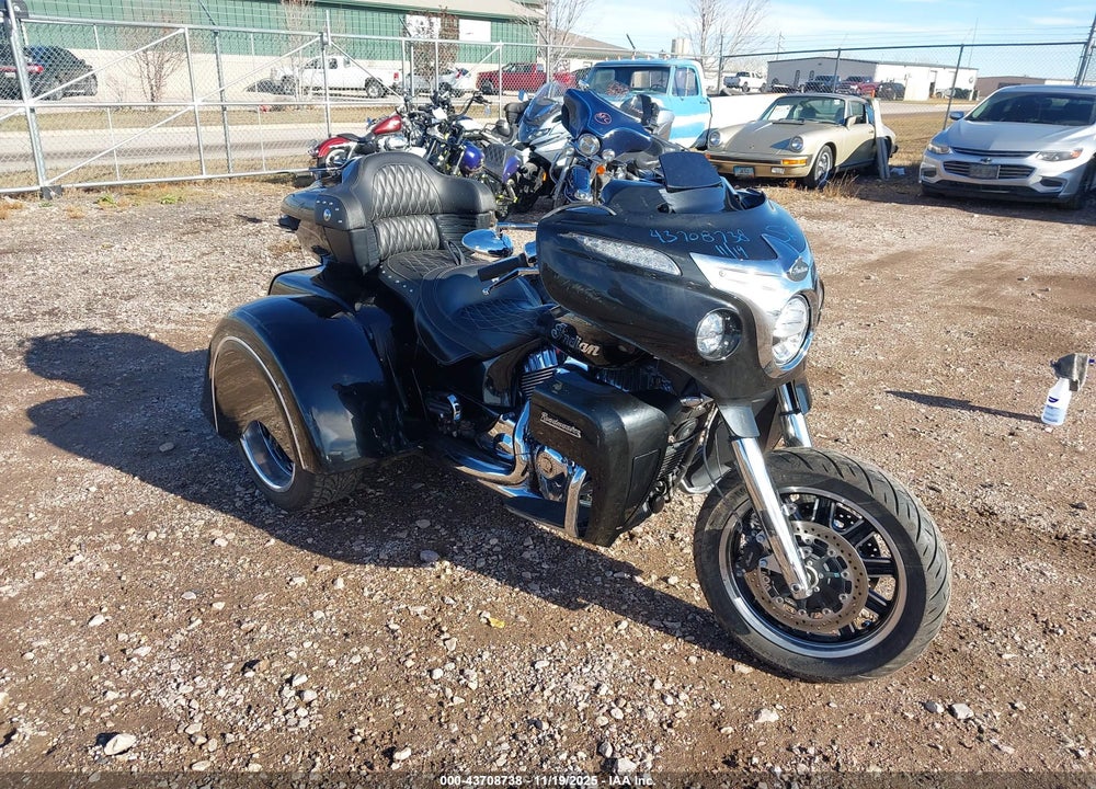 2024 INDIAN MOTORCYCLE CO. ROADMASTER VIN: 56KTRABB4R3425962