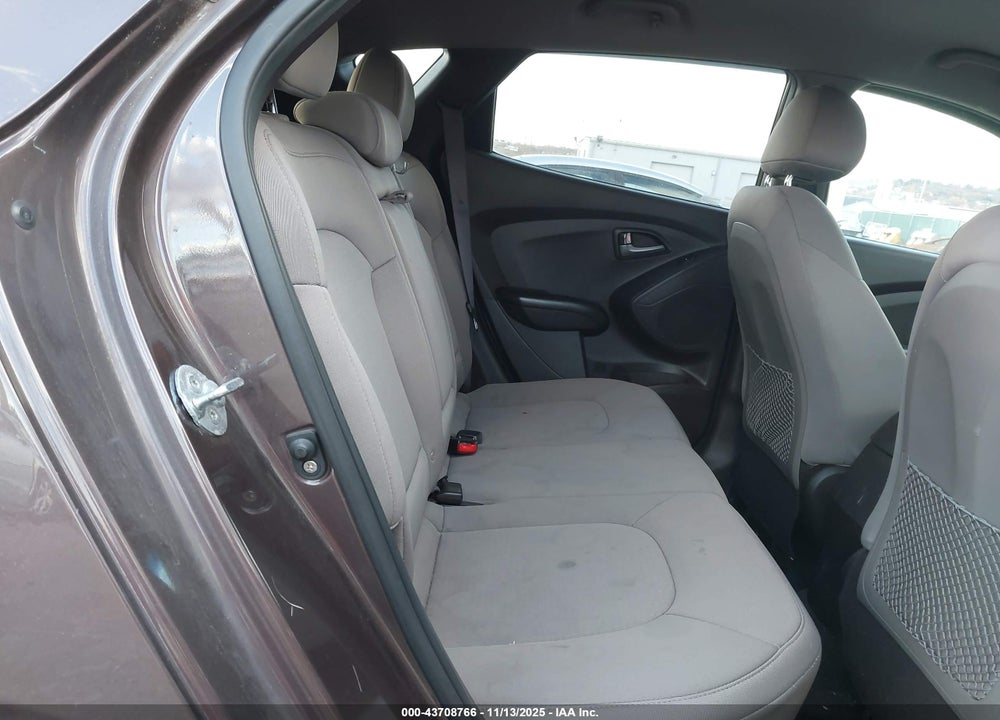 2014 HYUNDAI TUCSON GLS VIN: KM8JTCAF5EU938975