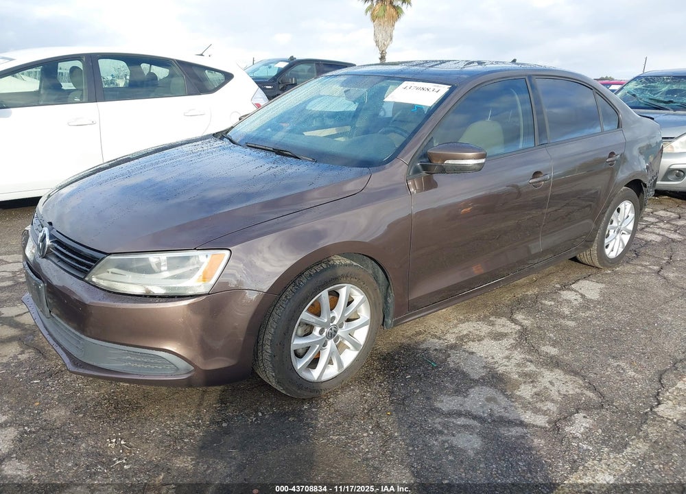 2011 VOLKSWAGEN JETTA 2.5L SE VIN: 3VWDZ7AJ2BM384268