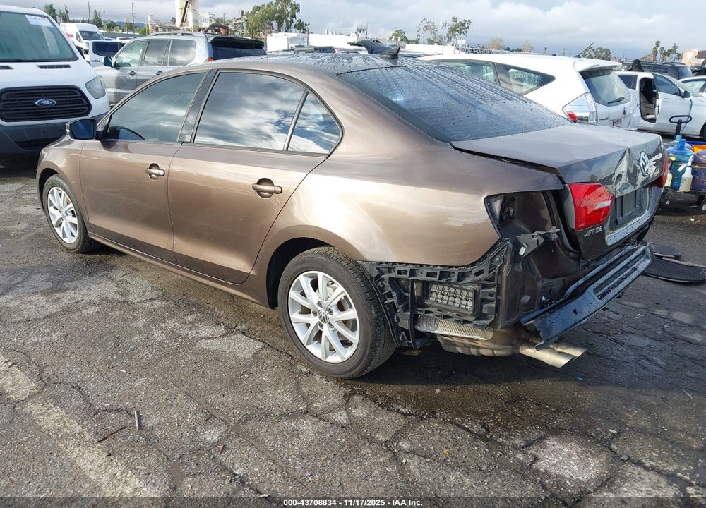 2011 VOLKSWAGEN JETTA 2.5L SE VIN: 3VWDZ7AJ2BM384268