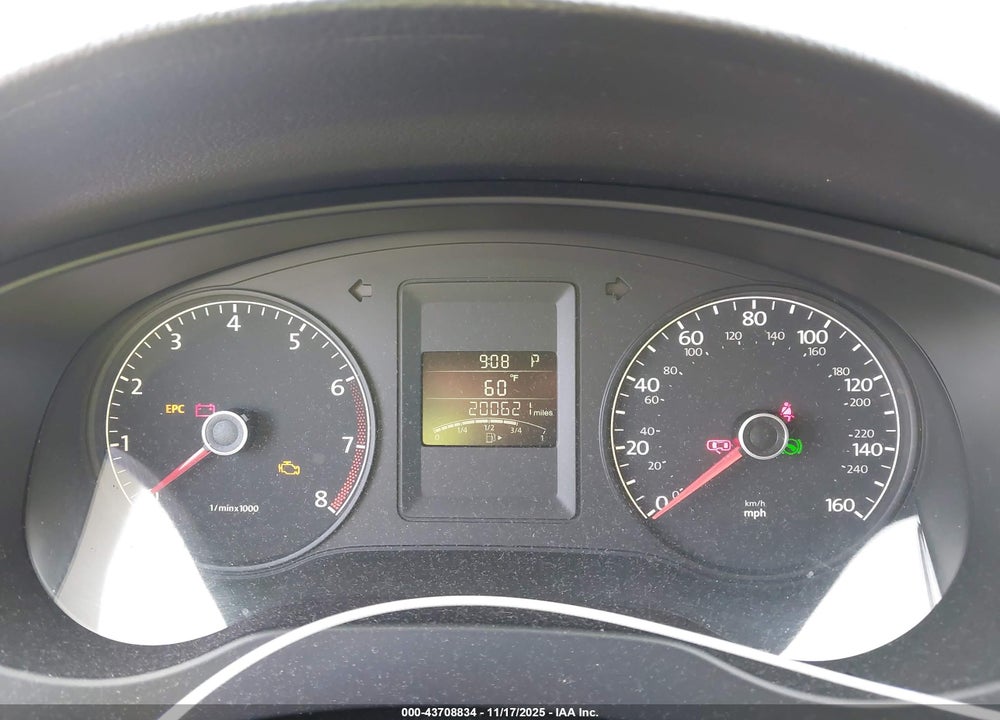 2011 VOLKSWAGEN JETTA 2.5L SE VIN: 3VWDZ7AJ2BM384268