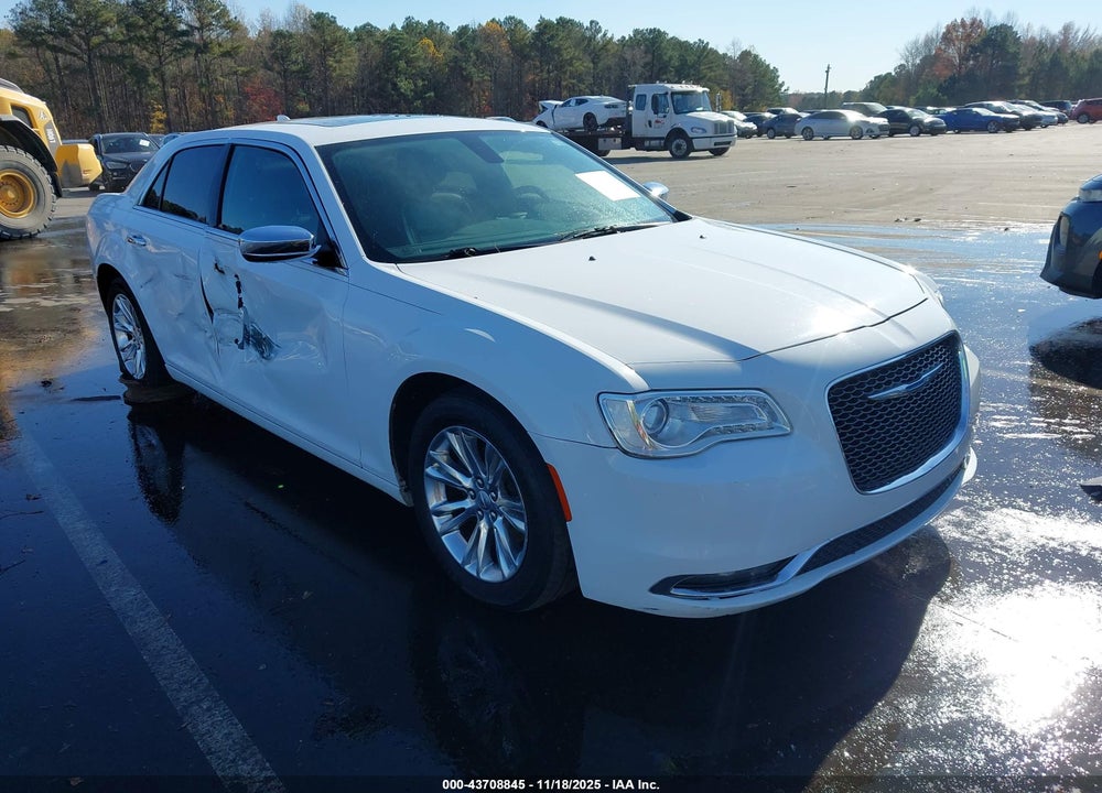 2017 CHRYSLER 300C VIN: 2C3CCAEG0HH564615