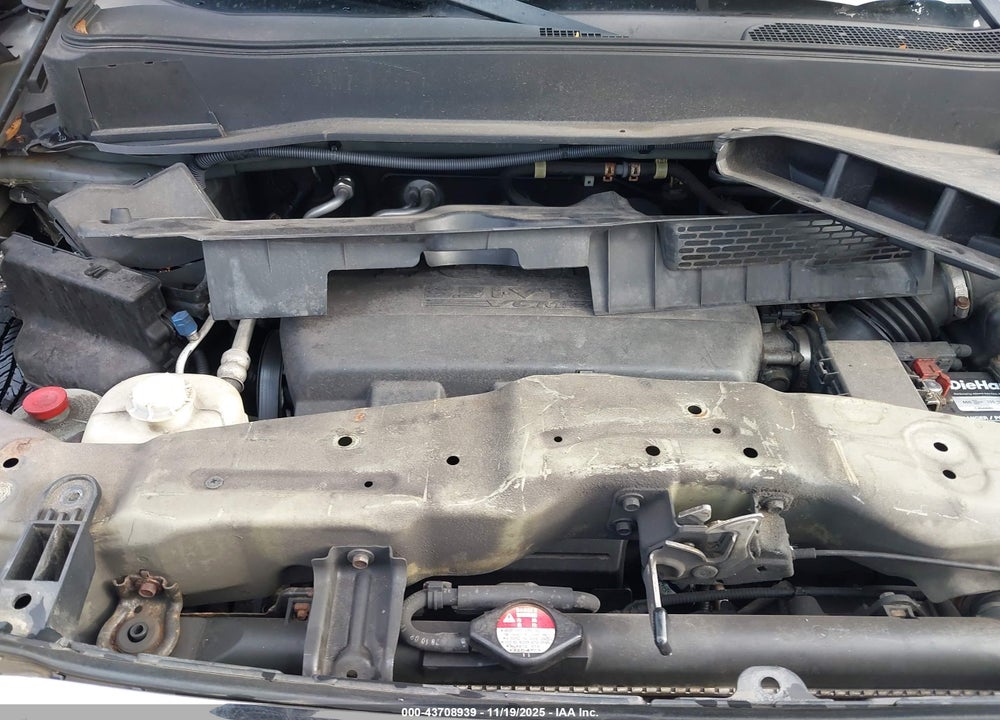 2011 HONDA PILOT LX VIN: 5FNYF4H29BB001635
