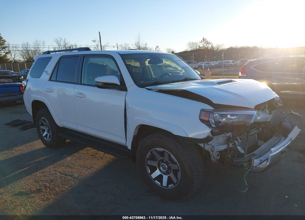 2021 TOYOTA 4RUNNER TRD OFF ROAD PREMIUM VIN: JTERU5JR7M5843882