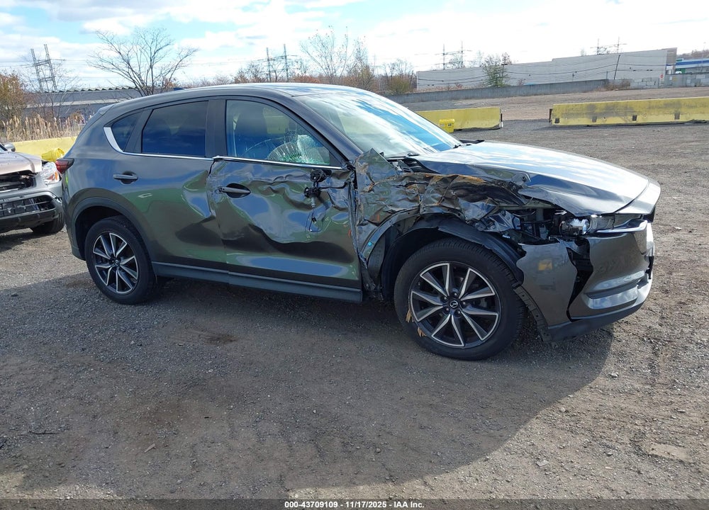 2018 MAZDA CX-5 TOURING VIN: JM3KFBCM8J0383177
