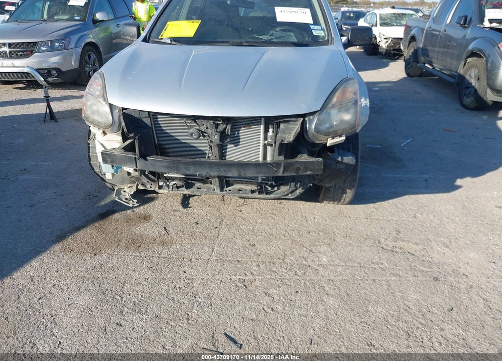 2015 NISSAN ROGUE SELECT S VIN: JN8AS5MTXFW165015