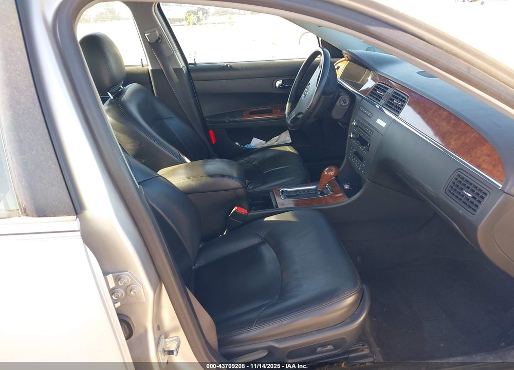 2006 BUICK LACROSSE CXS VIN: 2G4WE587161161220