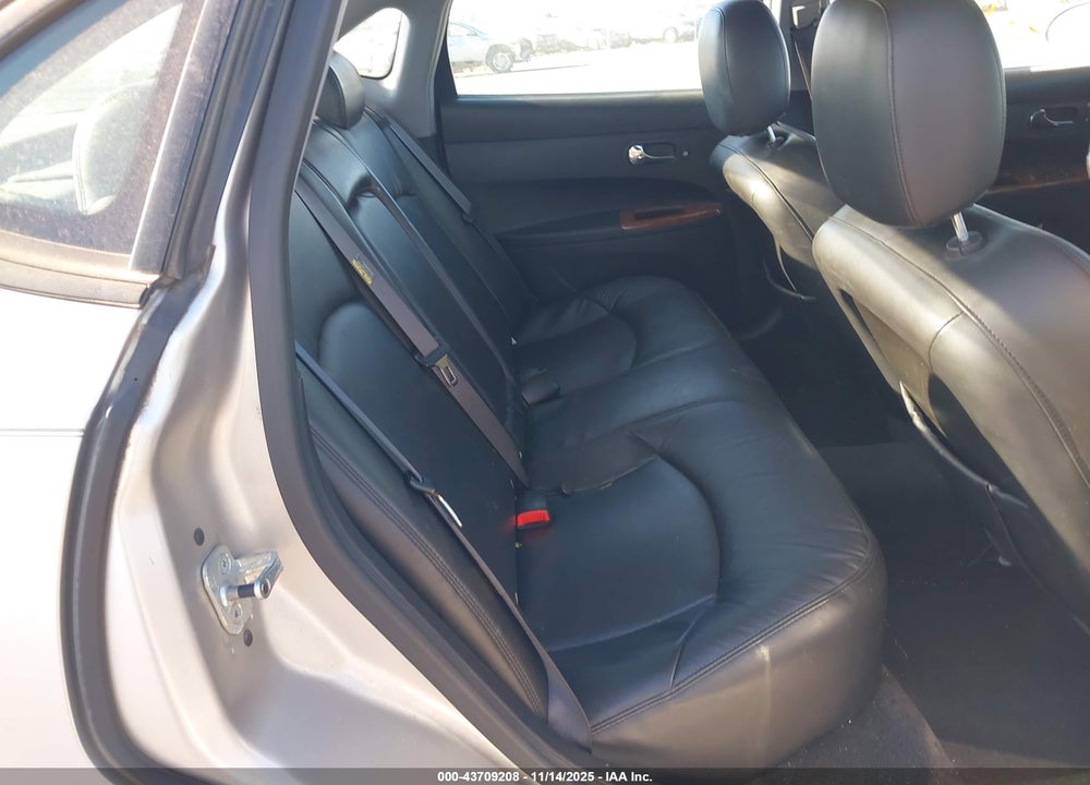 2006 BUICK LACROSSE CXS VIN: 2G4WE587161161220