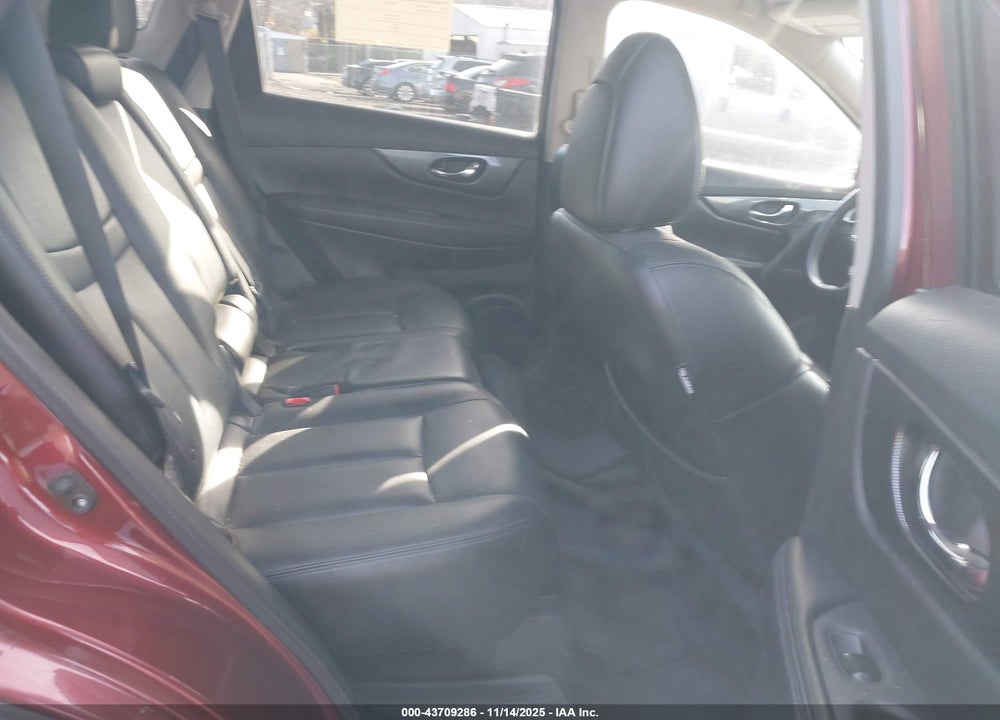 2015 NISSAN ROGUE SL VIN: 5N1AT2MV2FC787730