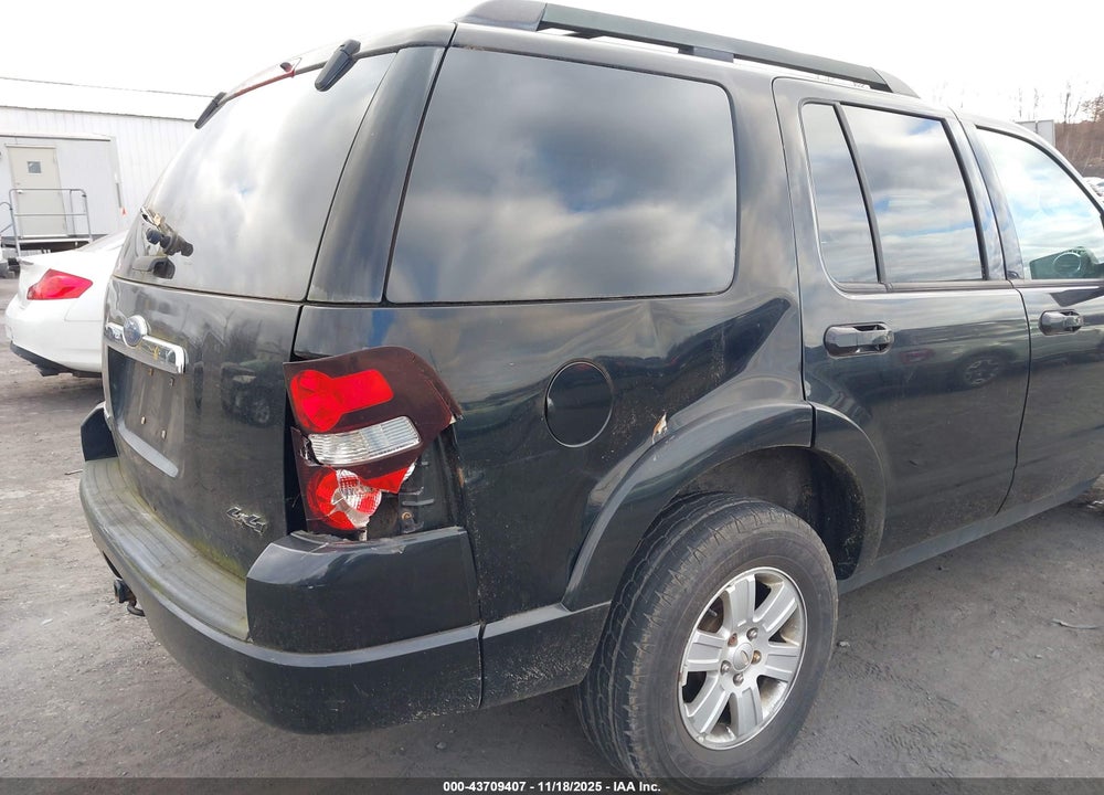 2008 FORD EXPLORER XLT VIN: 1FMEU73E78UA07747